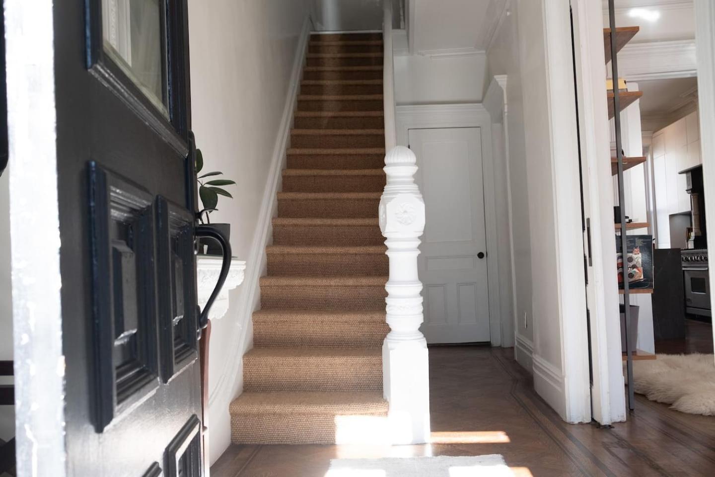 Two Story Luxury Brooklyn Brownstone * Nova York