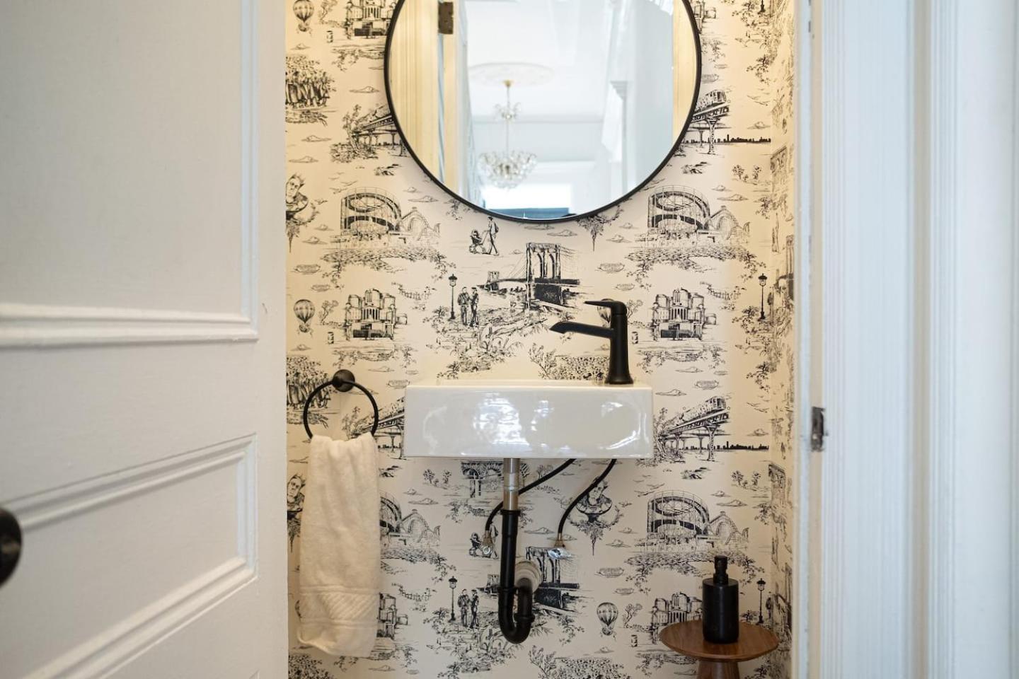Two Story Luxury Brooklyn Brownstone Nova York